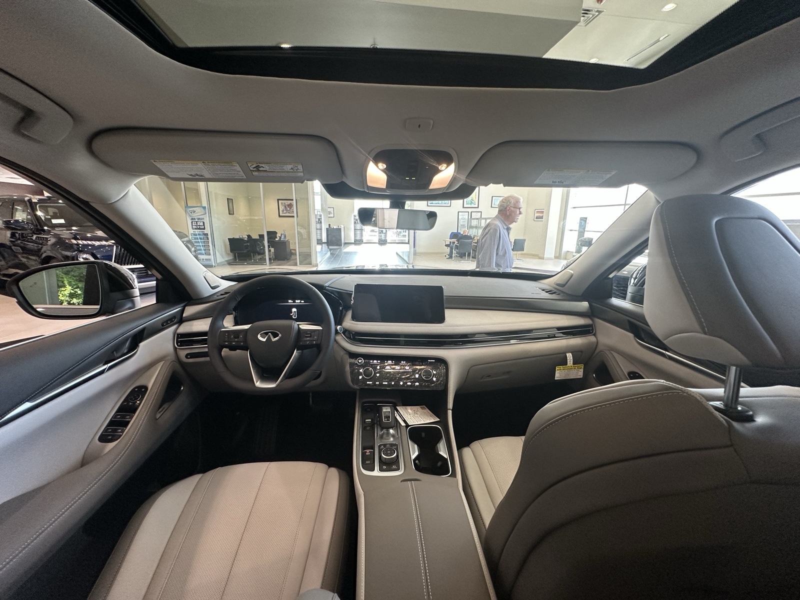 2026 Infiniti QX60 Luxe photo 22