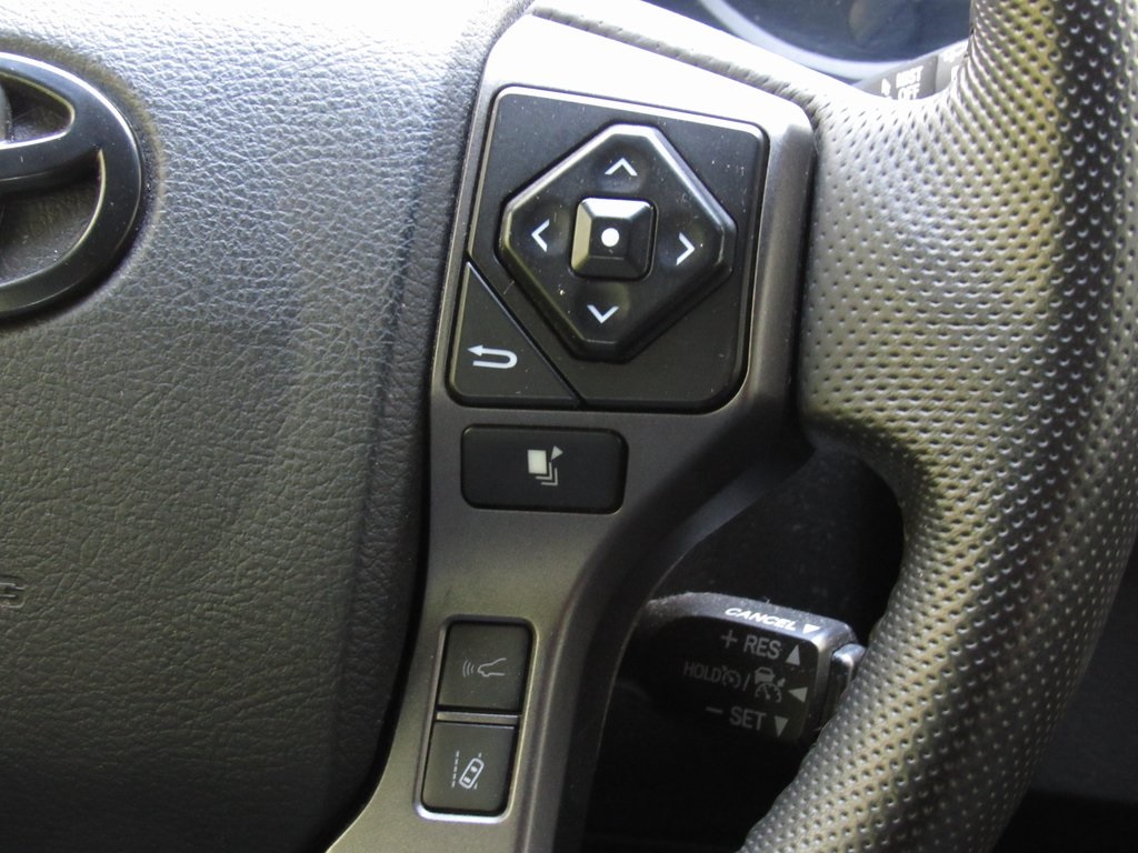 2023 Toyota Tacoma TRD Off-Road photo 27