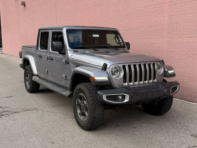 2020 Jeep Gladiator Overland photo 2