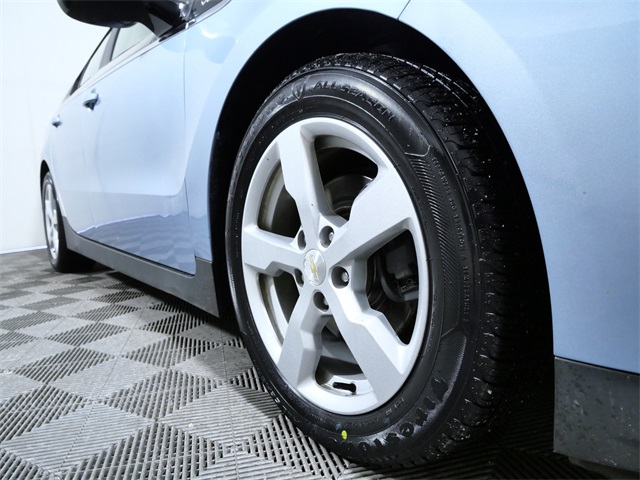 Used 2014 Chevrolet Volt Base with VIN 1G1RB6E46EU146489 for sale in Apple Valley, Minnesota