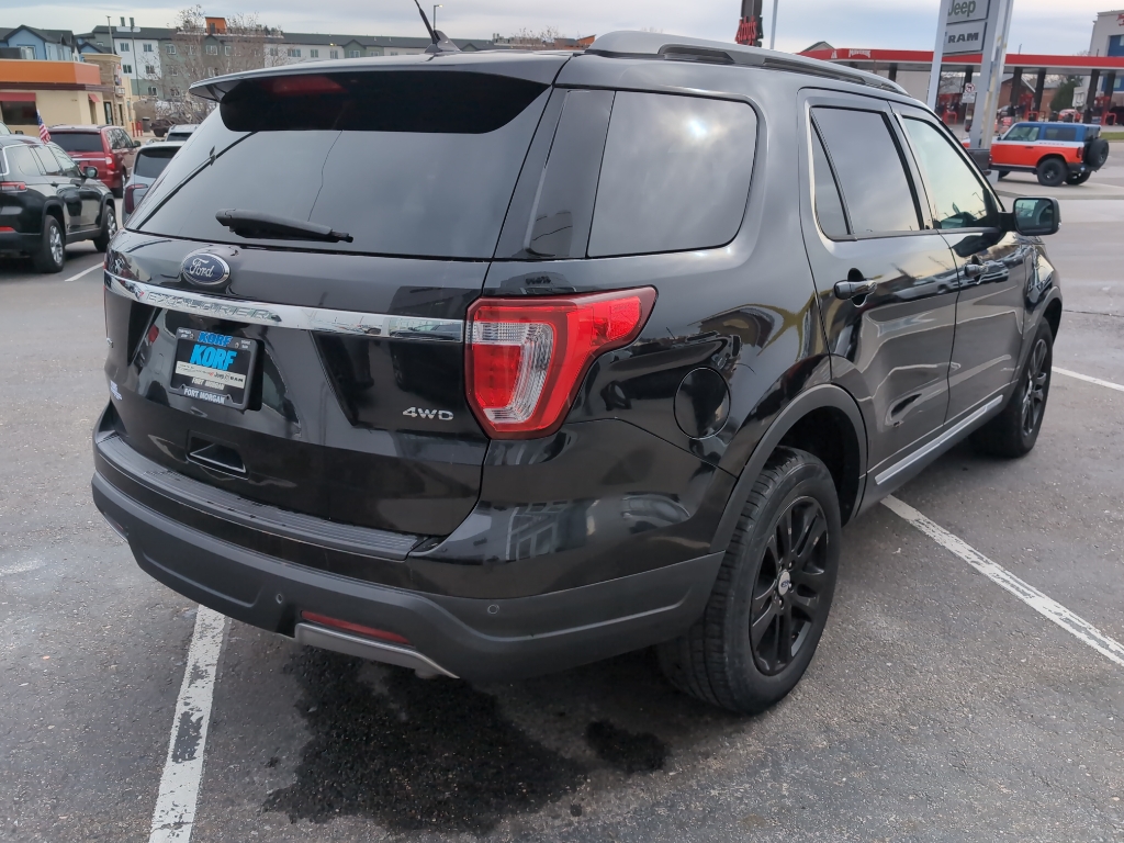 2019 Ford Explorer XLT photo 4