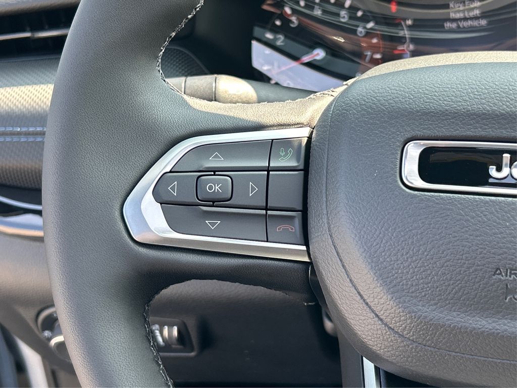 2025 Jeep Compass Limited photo 31