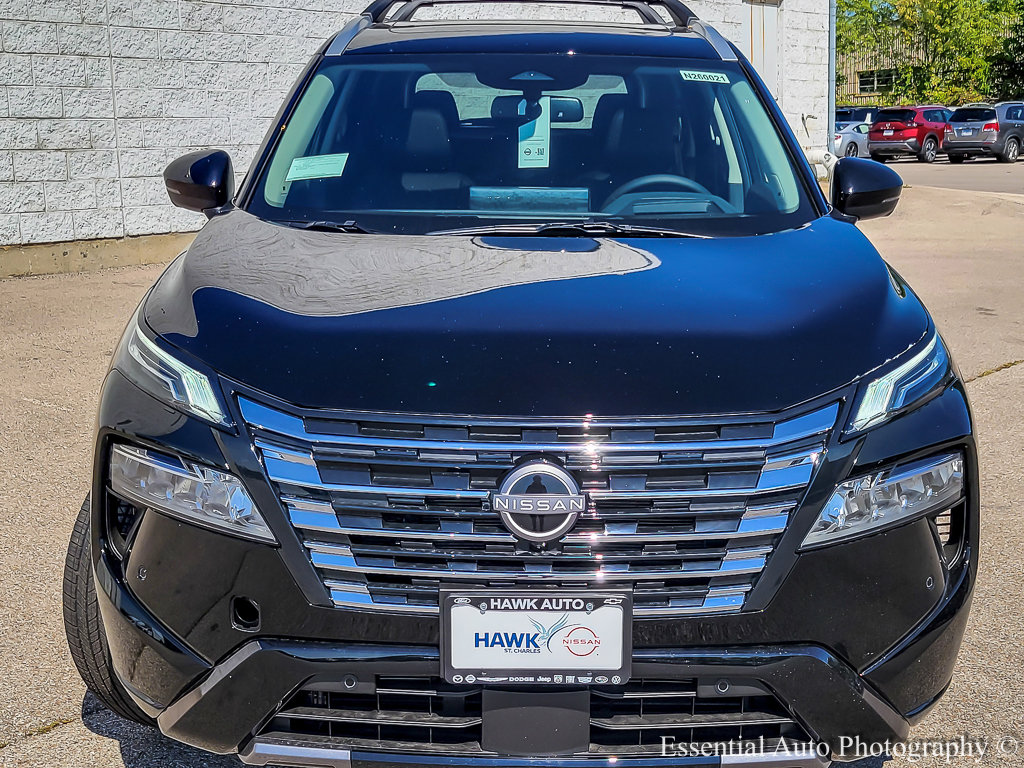 2026 Nissan Rogue Platinum photo 4