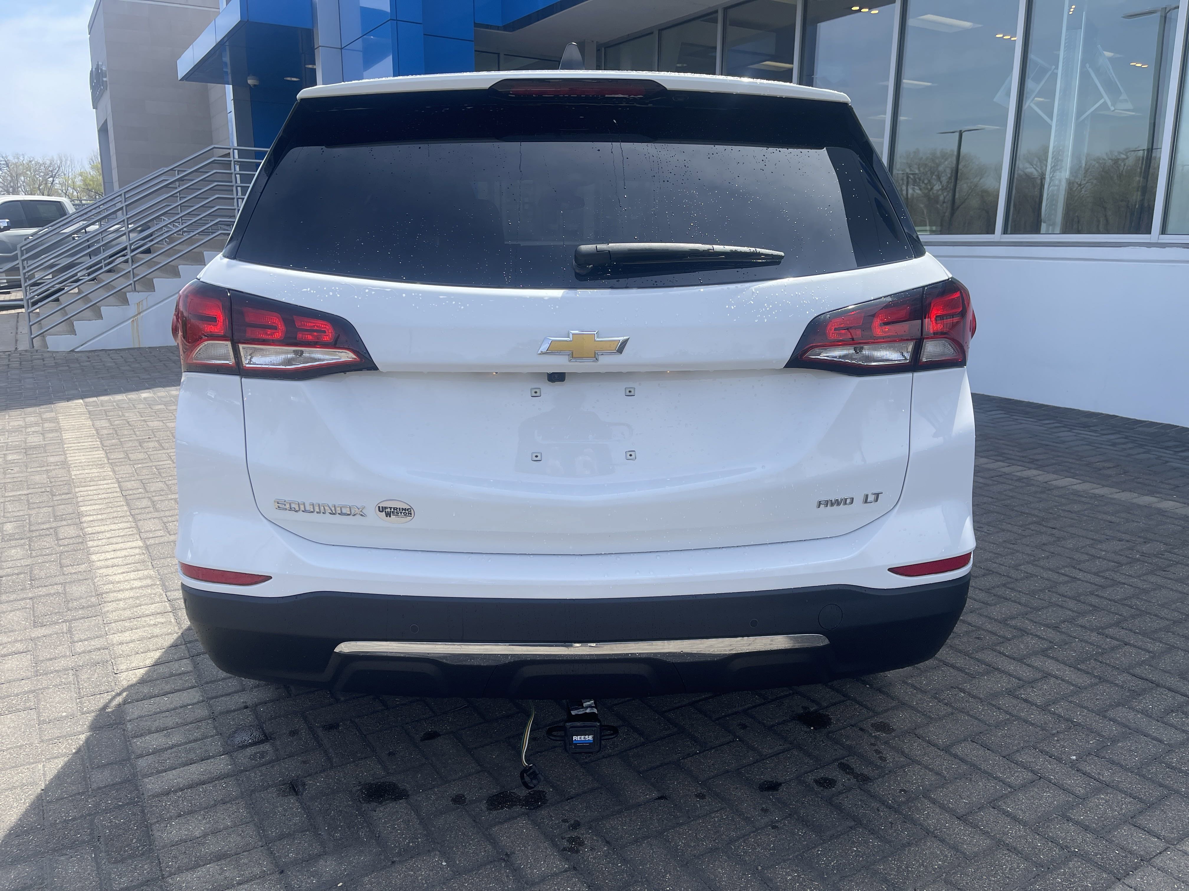 2023 Chevrolet Equinox LT photo 2