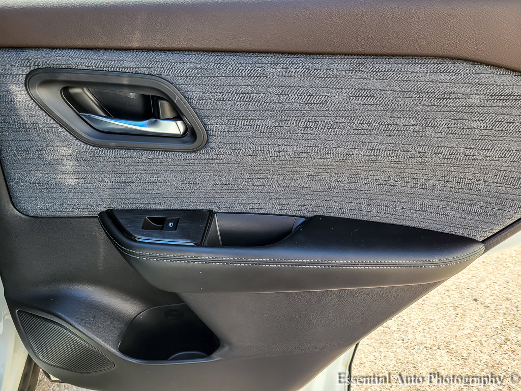 2023 NISSAN ROGUE - Image 19