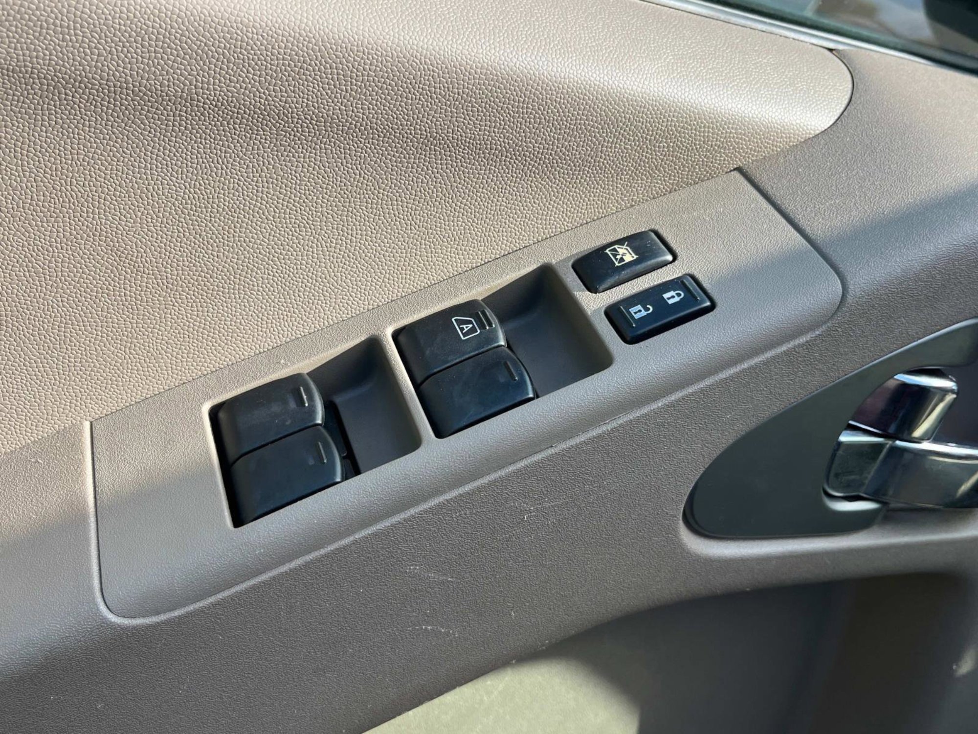 2018 Nissan Frontier SV photo 24
