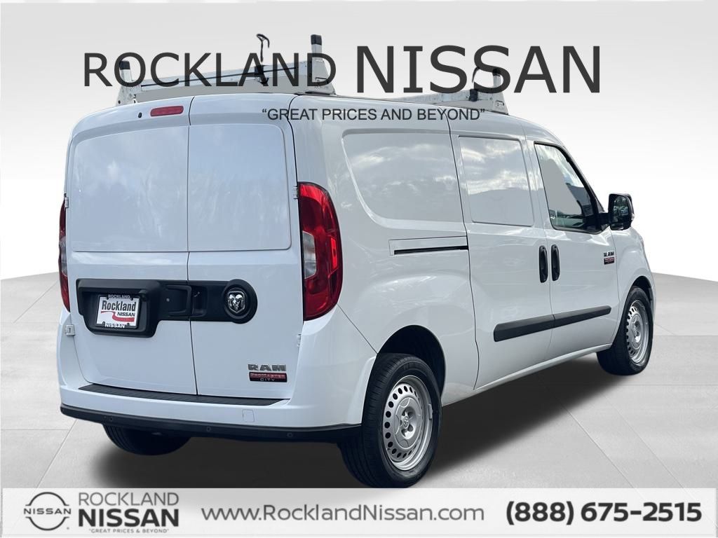 2022 Ram ProMaster City Tradesman photo 2