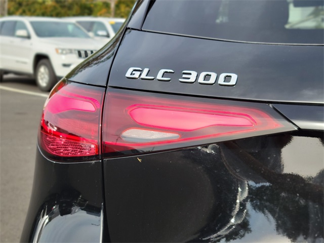 2026 Mercedes Benz GLC 300 4MATIC photo 9