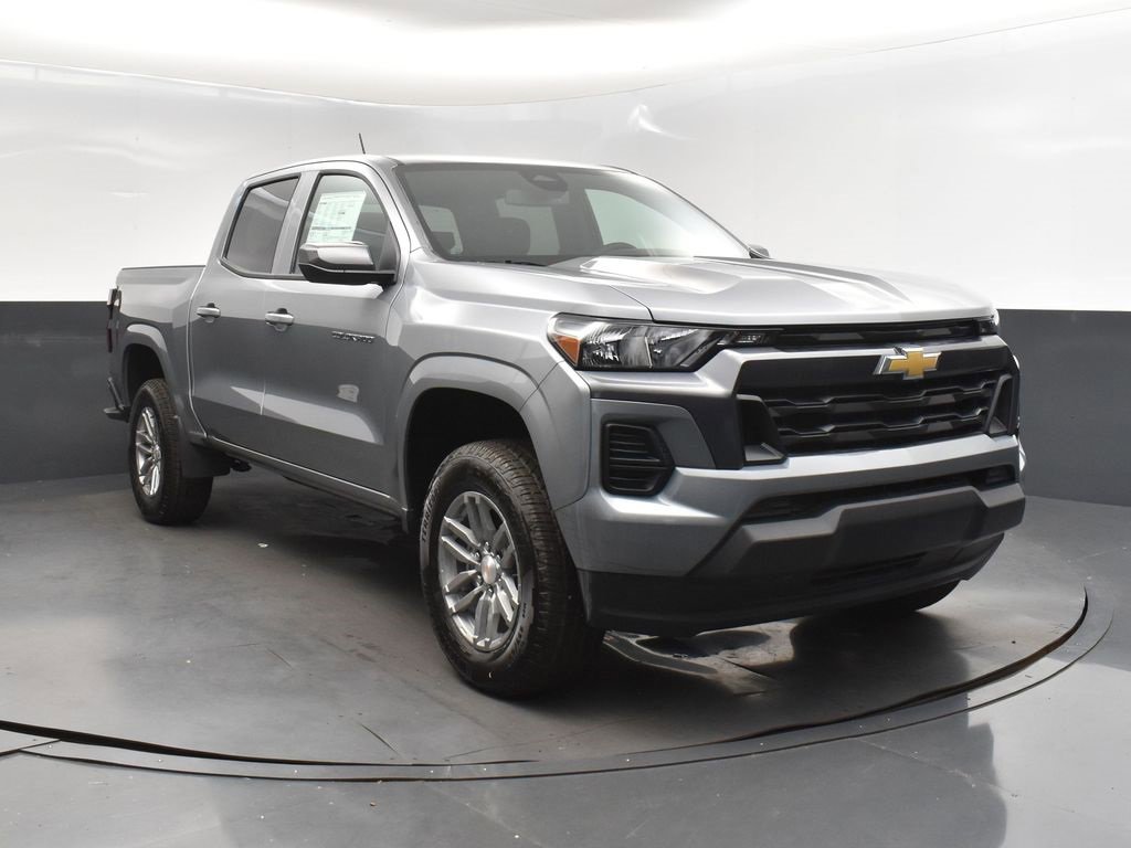 2026 Chevrolet Colorado LT photo 9