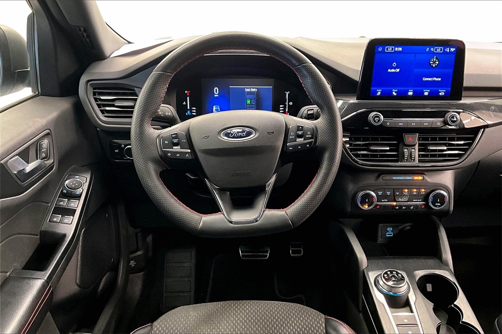 2023 Ford Escape ST-Line photo 4