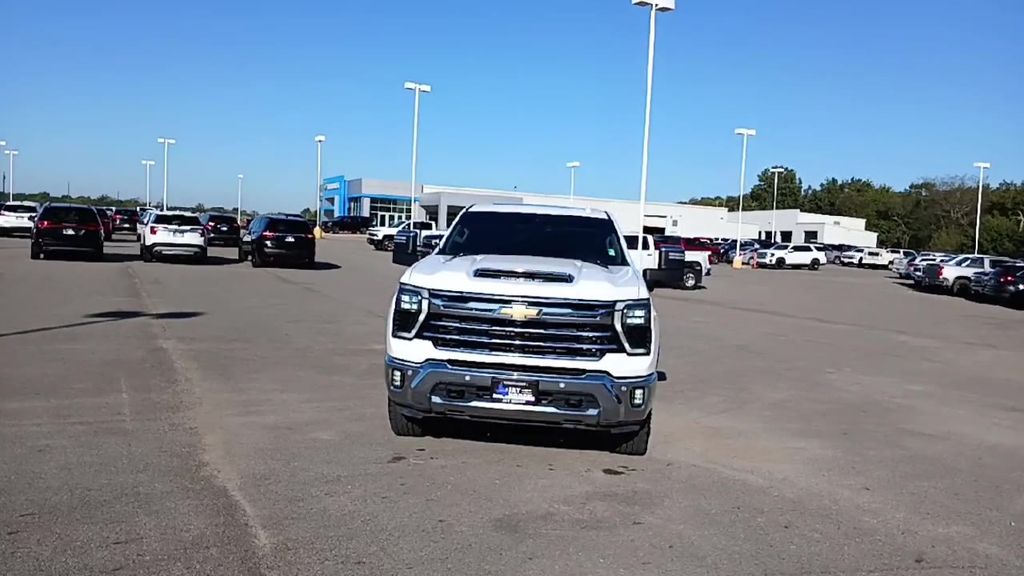 2024 Chevrolet Silverado 2500HD LTZ photo 3