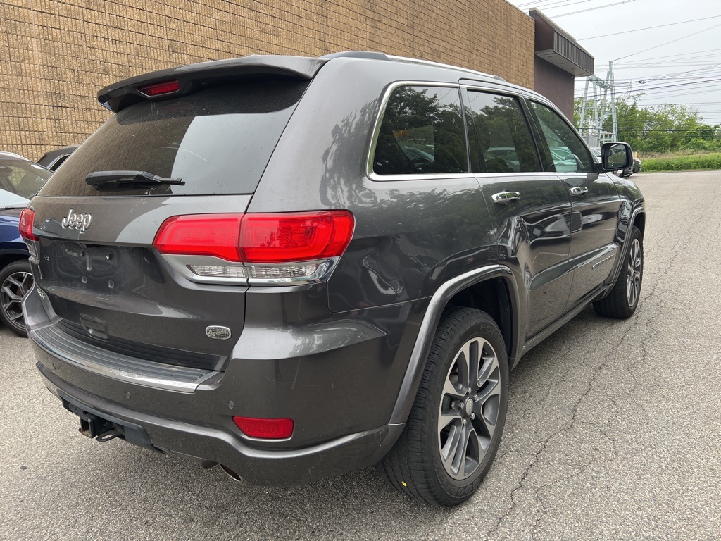 2017 Jeep Grand Cherokee Overland photo 3