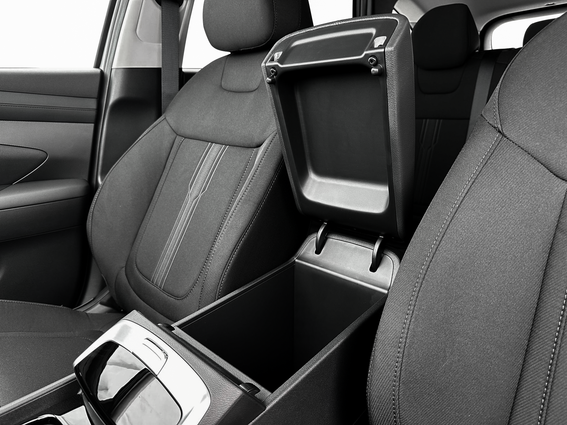 New 2025 Black Hyundai SEL AWD image 53