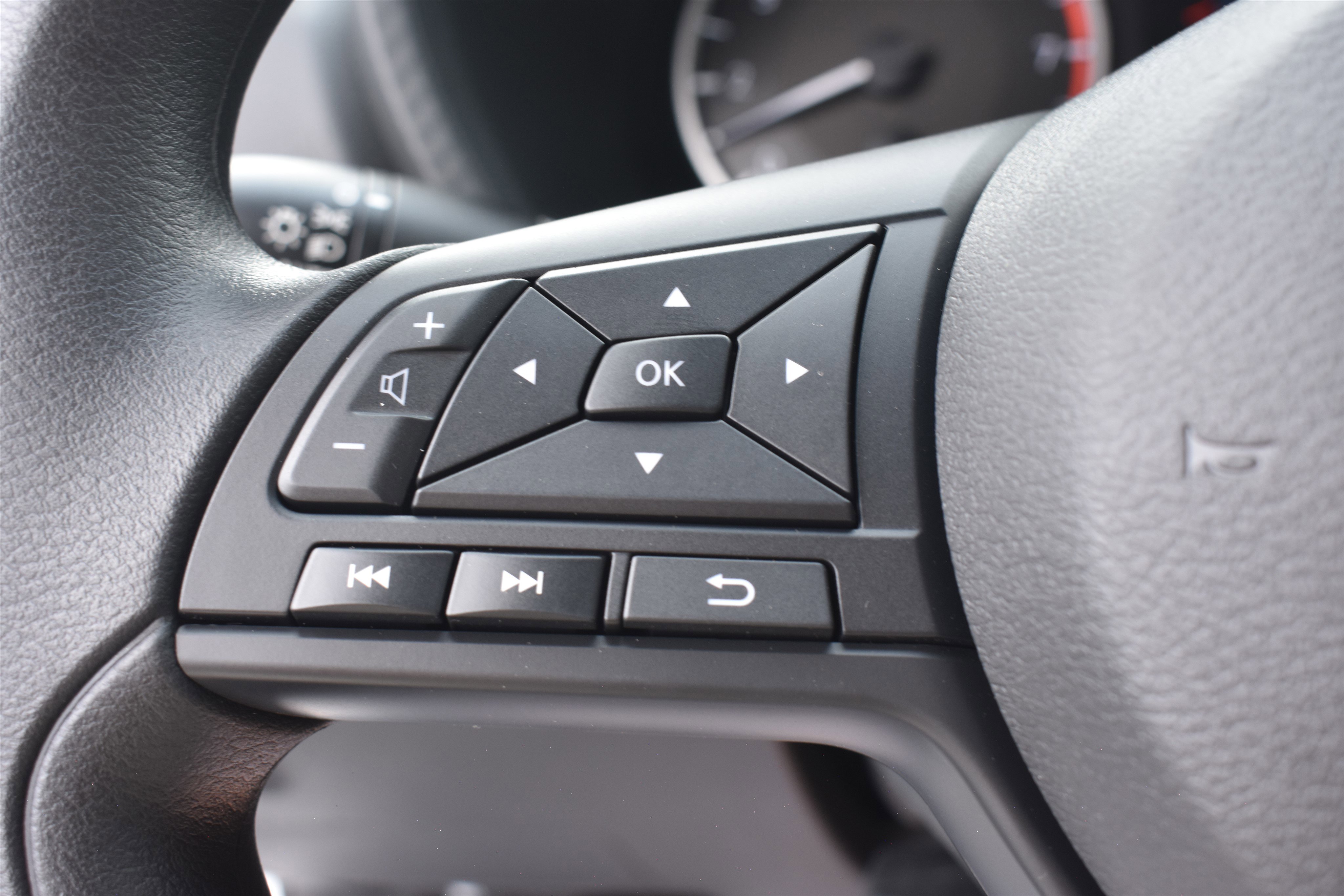 2025 Nissan Sentra S photo 15