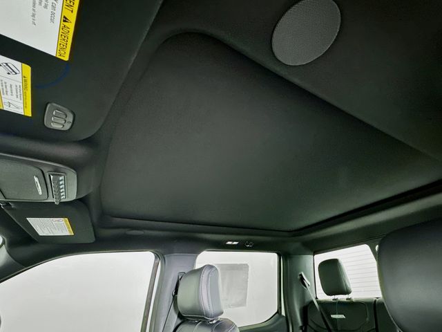 2025 Ford F-450 photo 23