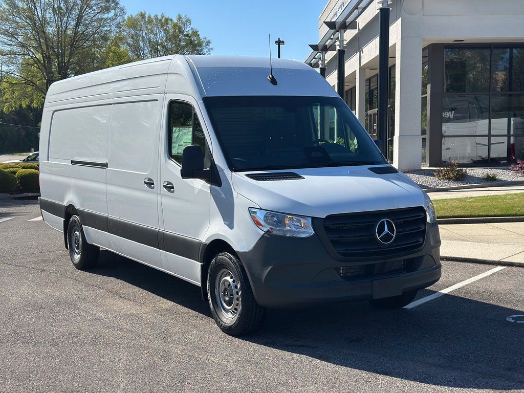 2025 Mercedes-Benz Sprinter Cargo Van Base's photo