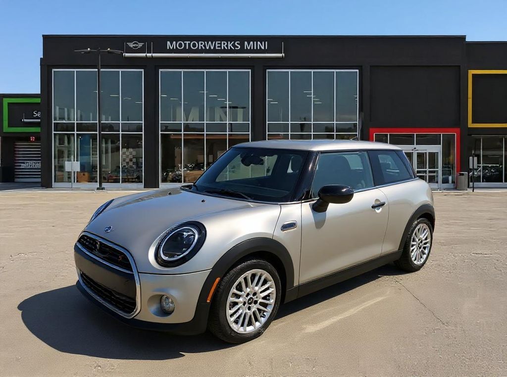 2025 MINI Hardtop 2 Door S's photo