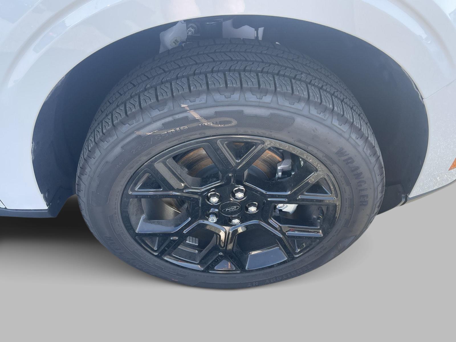 2025 Ford Maverick XLT photo 12