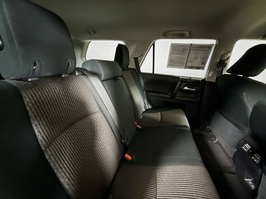 2024 Toyota 4Runner TRD 4WD photo 23