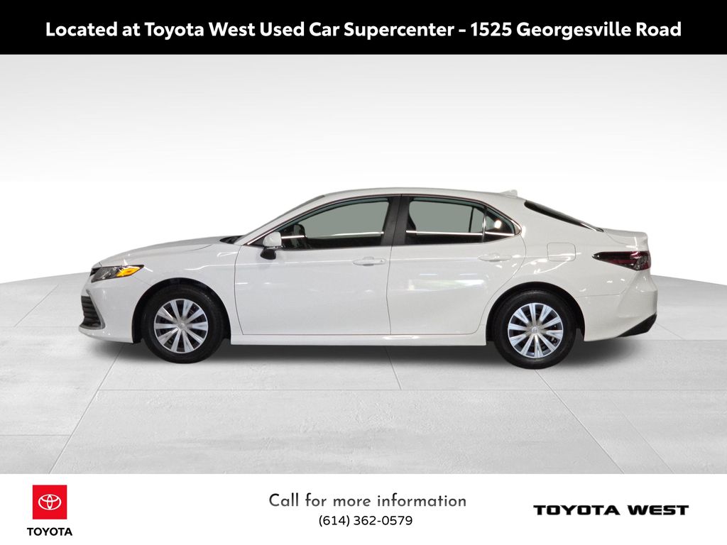 2023 Toyota Camry Hybrid LE photo 8