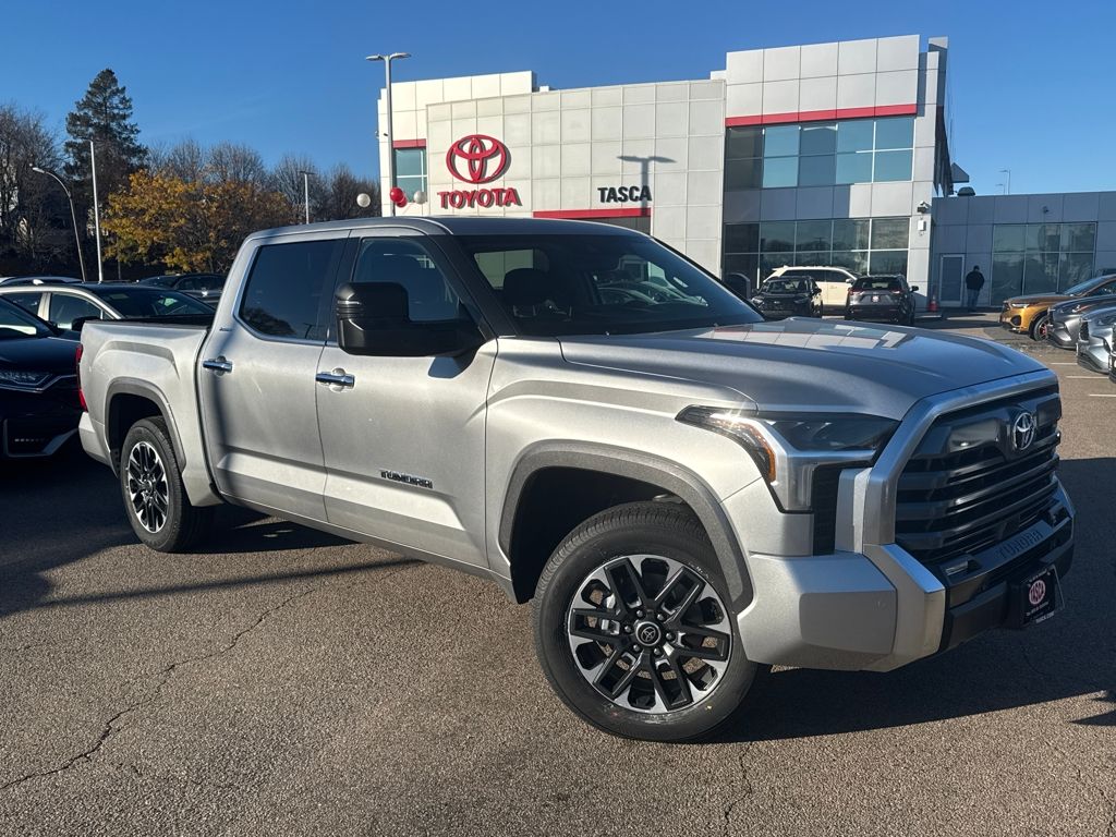 2023 Toyota Tundra Limited's photo