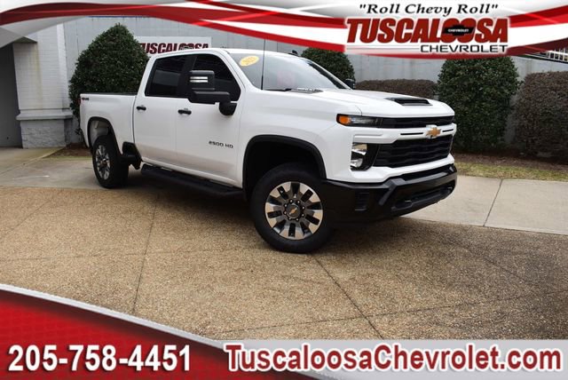 2025 Chevrolet Silverado 2500HD Custom's photo