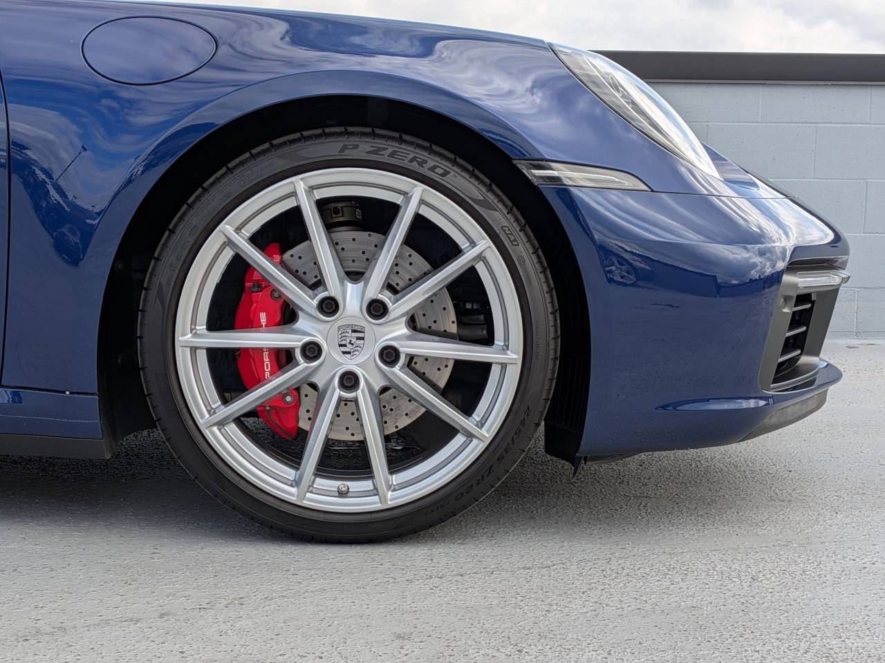 2022 Porsche 911 S photo 11