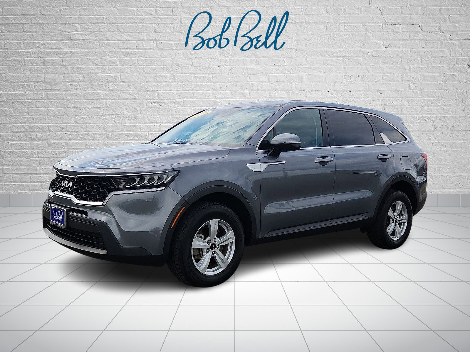 2023 Kia Sorento LX photo 2