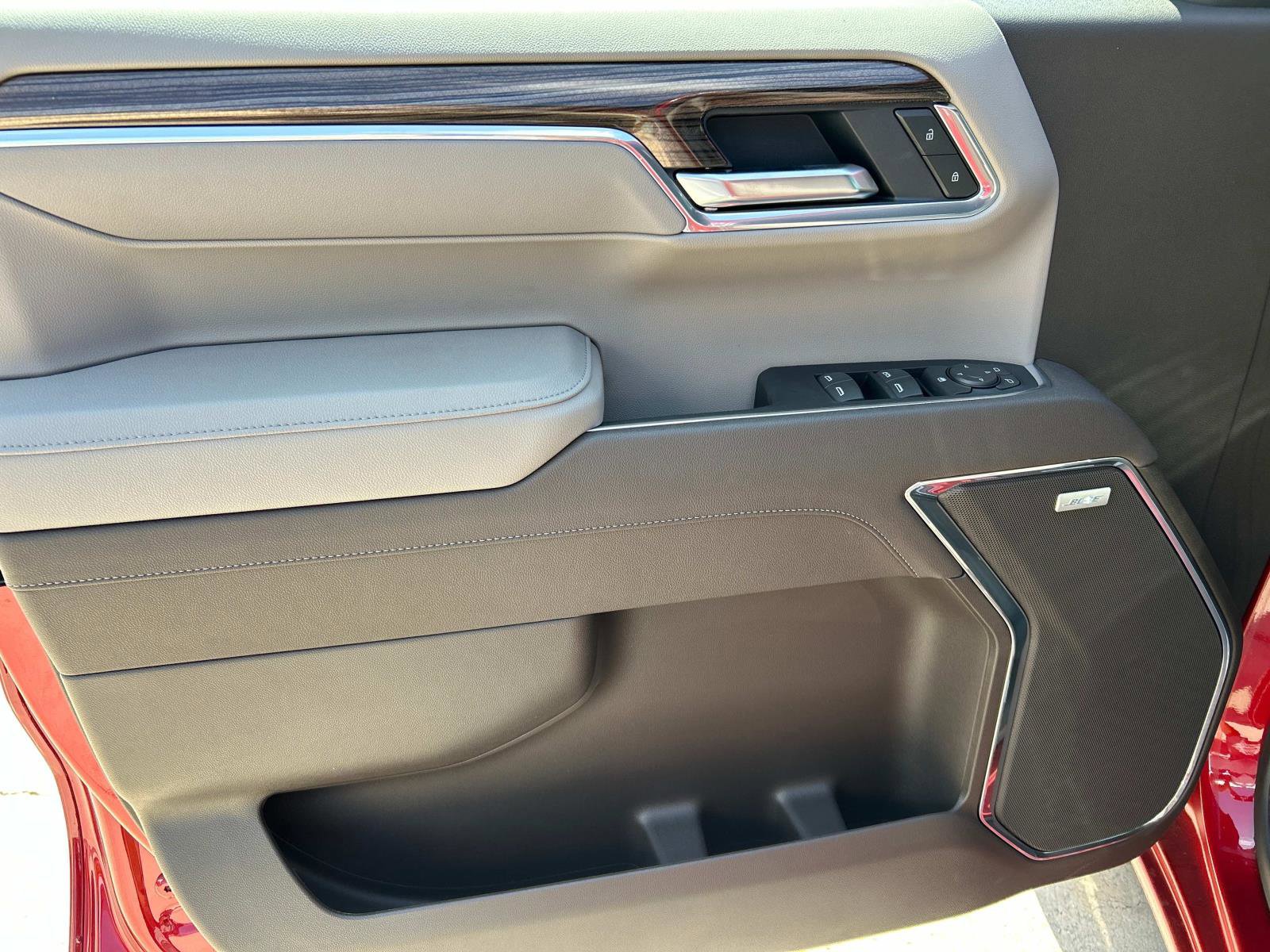 2025 Chevrolet Silverado 1500 RST photo 19