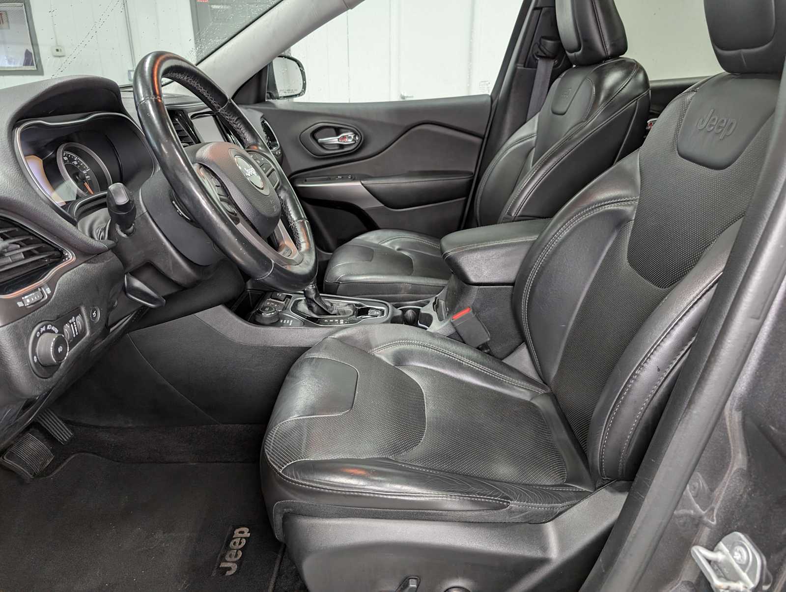 2019 Jeep Cherokee Limited photo 4