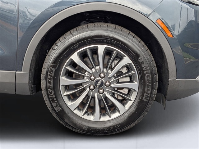 2023 Lincoln Nautilus Standard photo 11