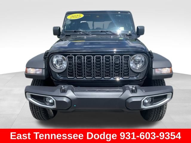 2025 Jeep Gladiator Sport photo 2