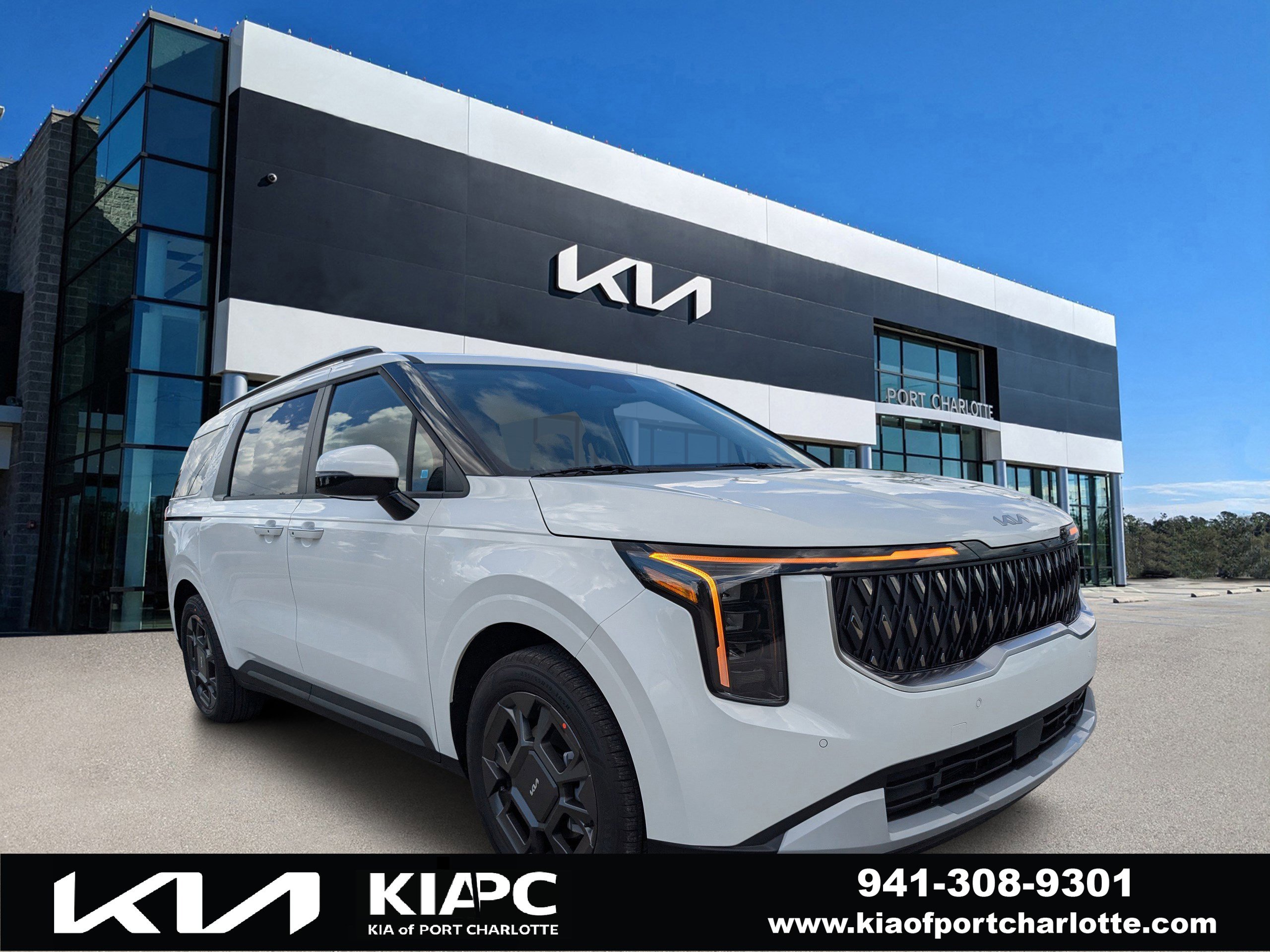 2026 Kia Carnival EX's photo