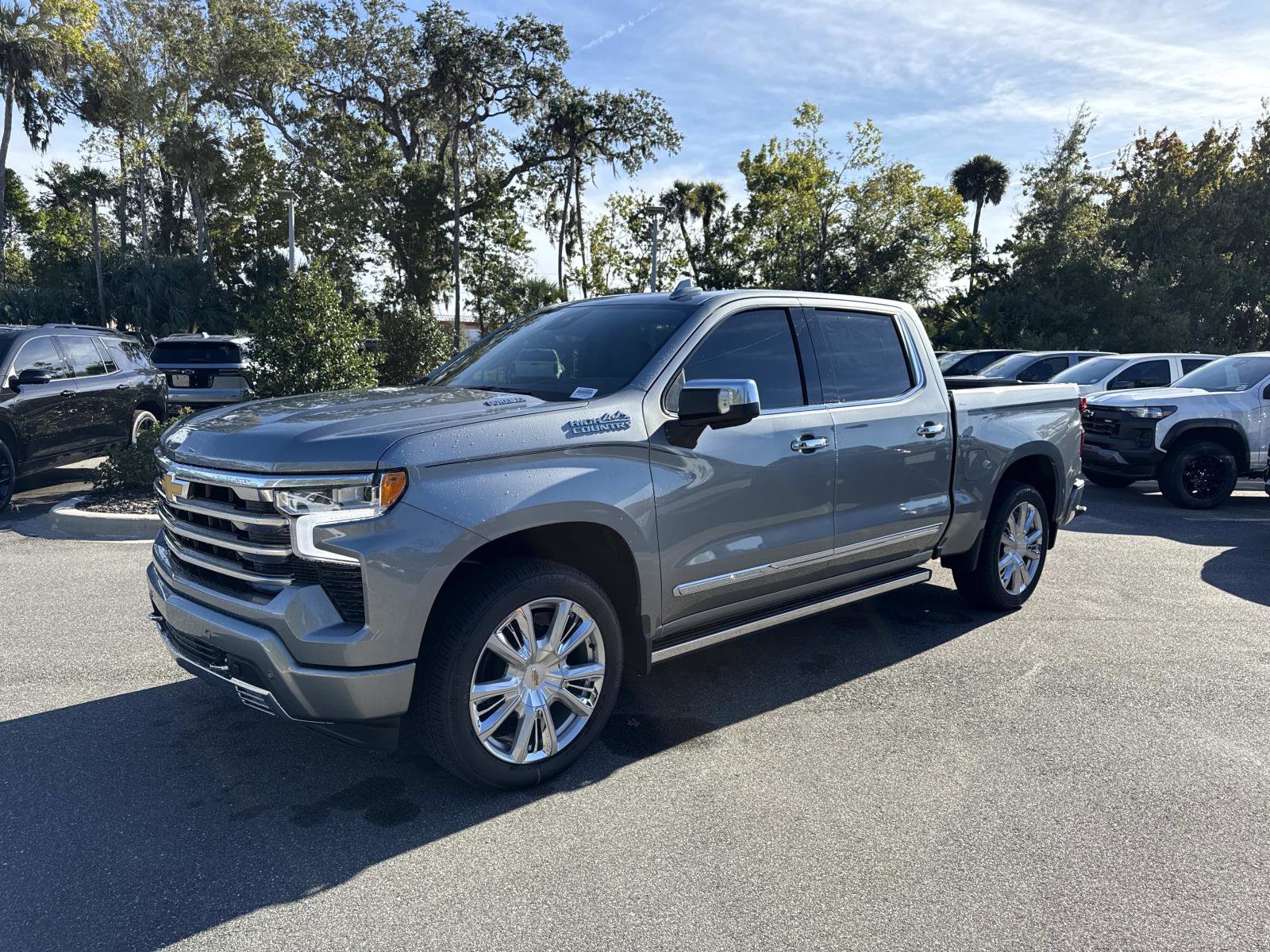 2026 Chevrolet Silverado 1500 High Country photo 4