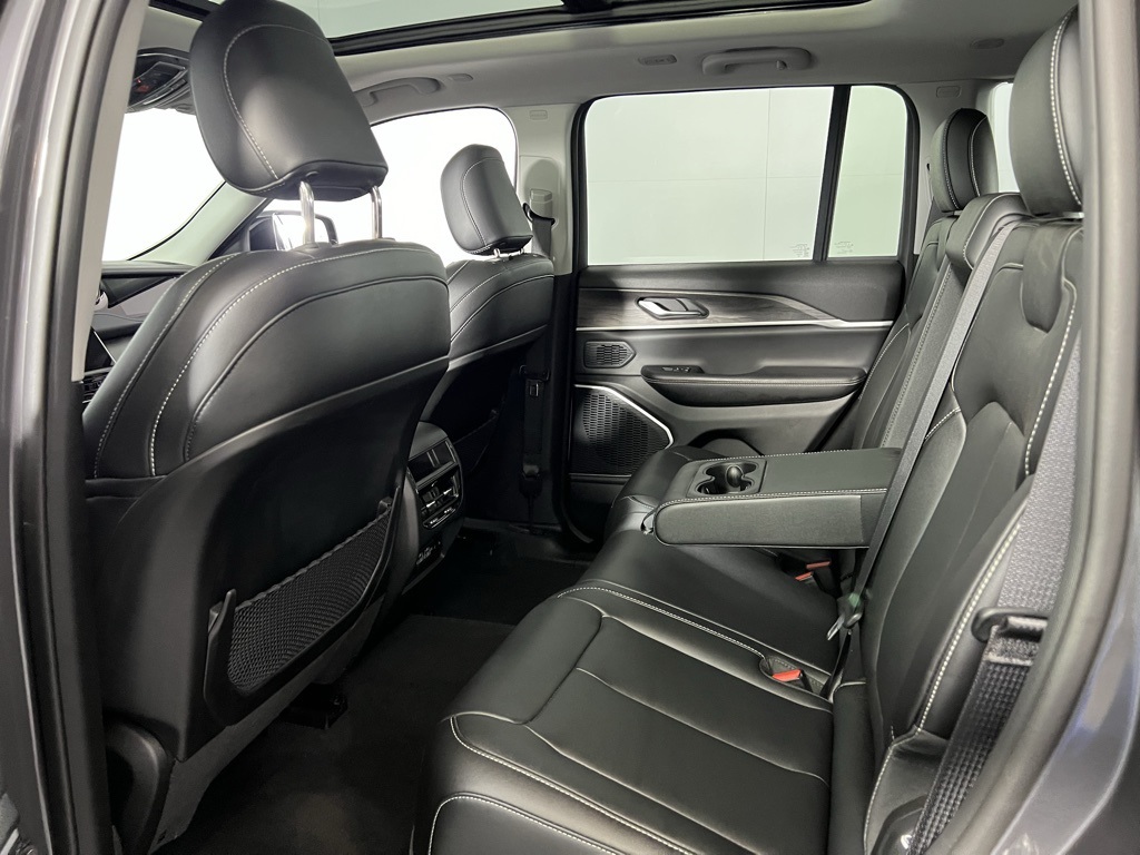 2023 Jeep Cherokee 4xe photo 22