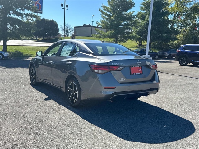 2025 Nissan Sentra SV photo 4