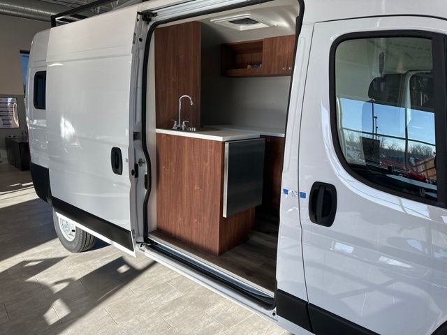 2023 Ram ProMaster 2500 Cargo Van photo 7