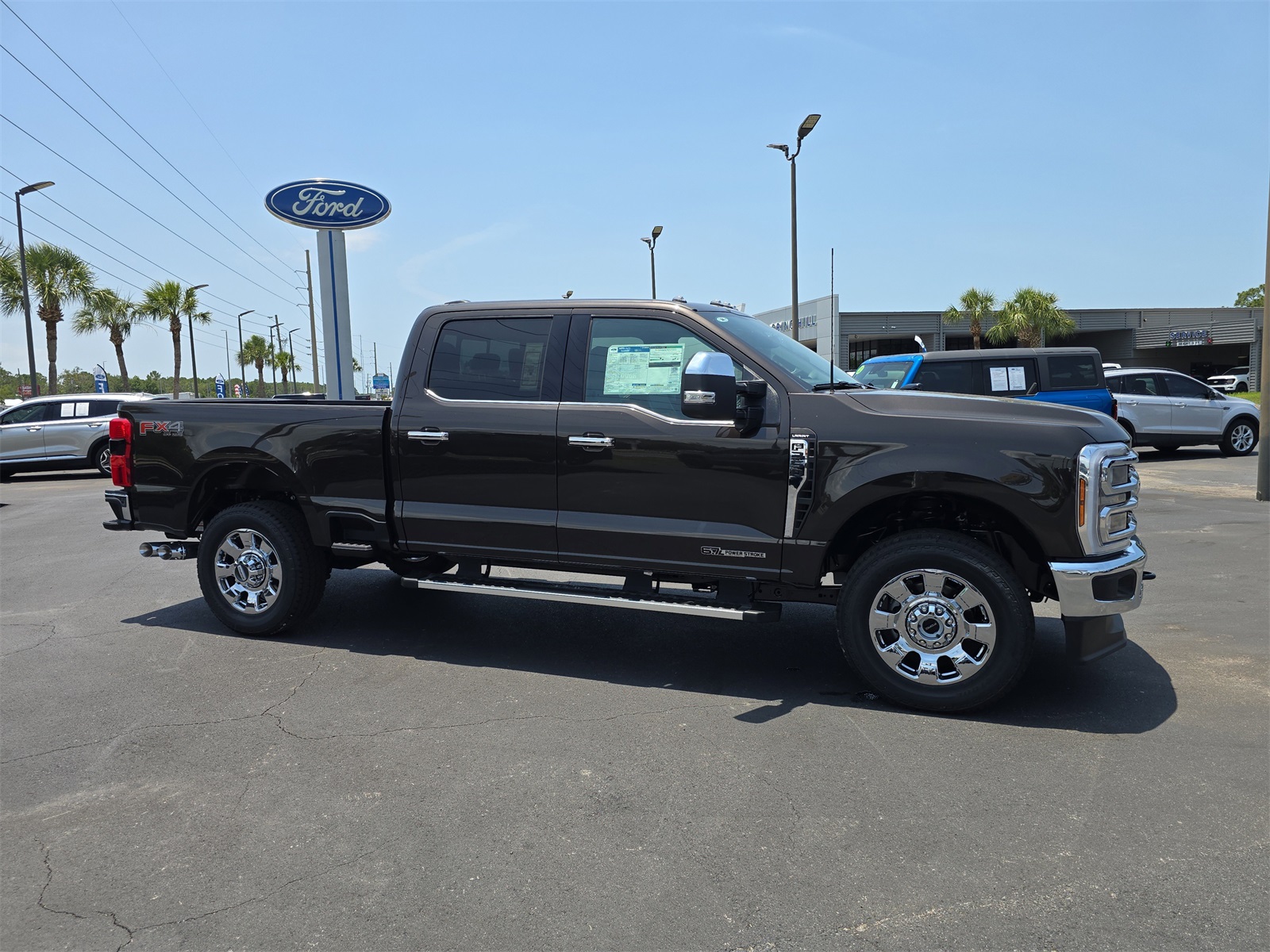 2025 Ford F-350 Lariat photo 2