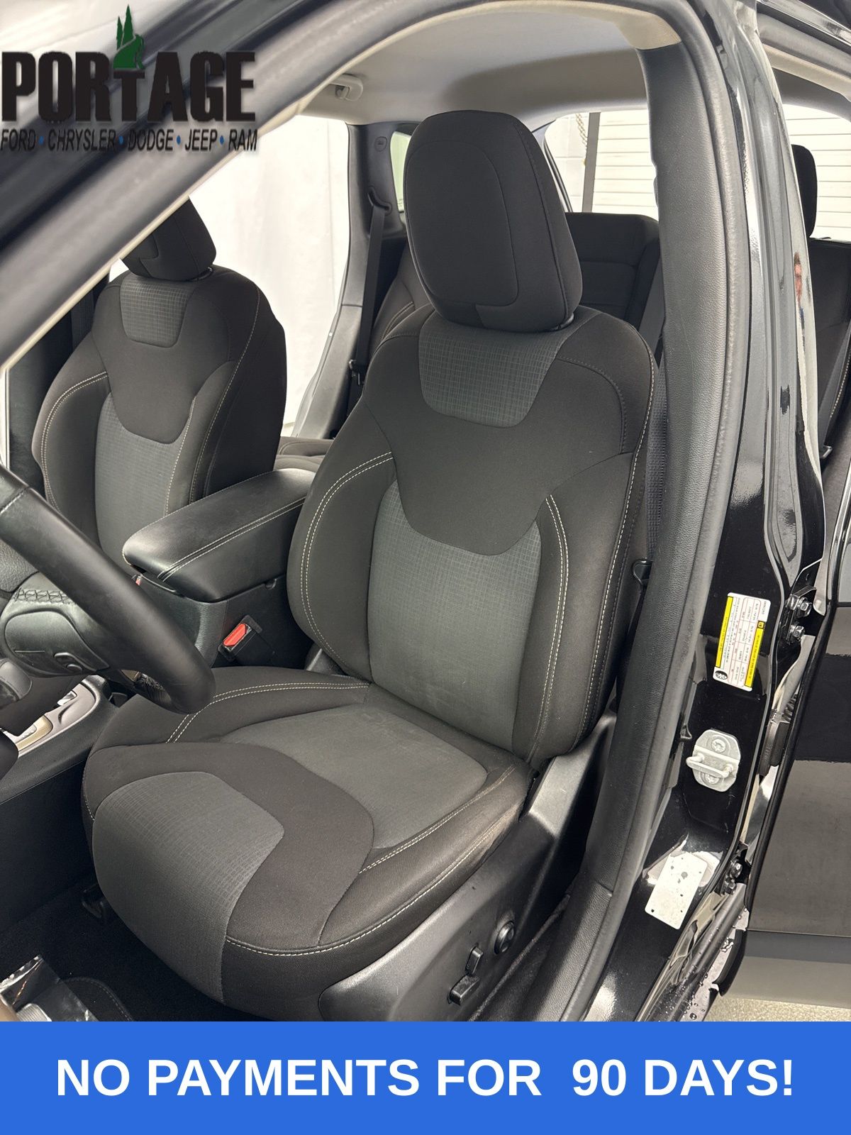 2016 Jeep Cherokee Altitude photo 9