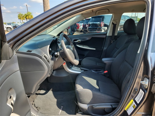 2013 Toyota Corolla S photo 9