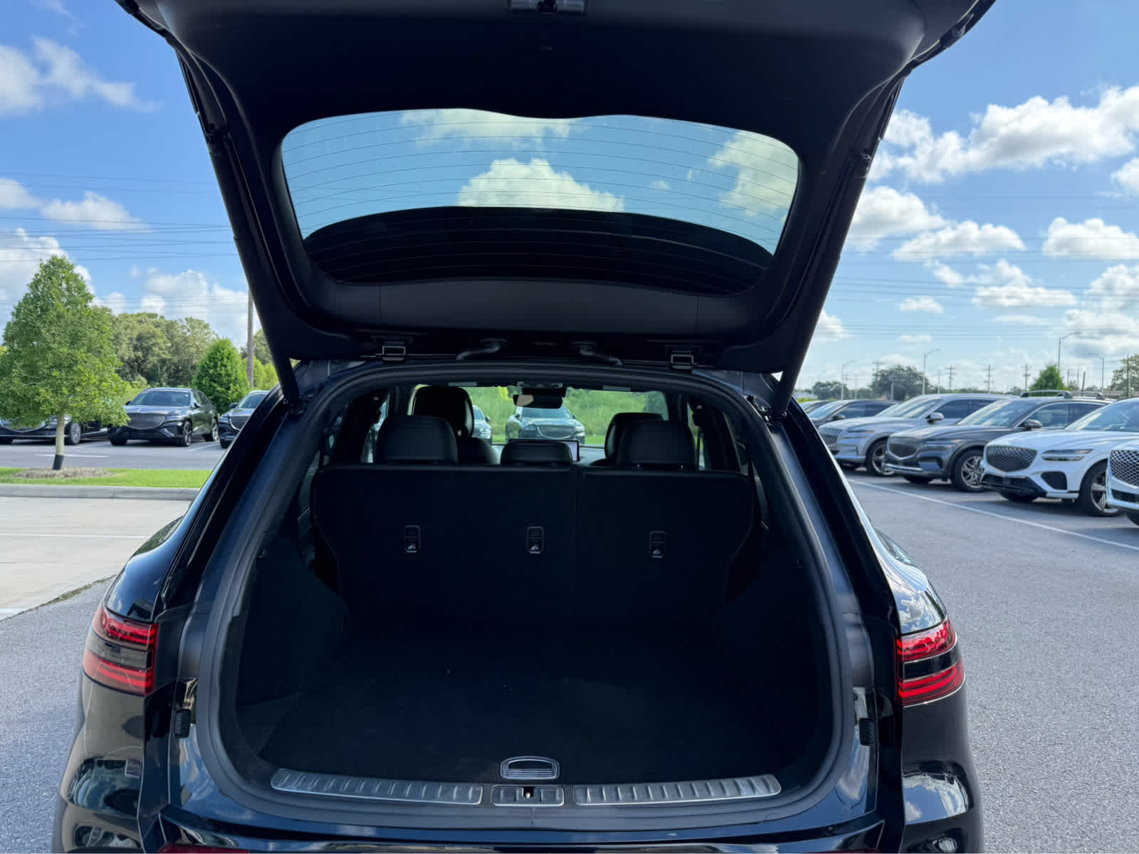 2024 Genesis GV70 3.5T Sport photo 6