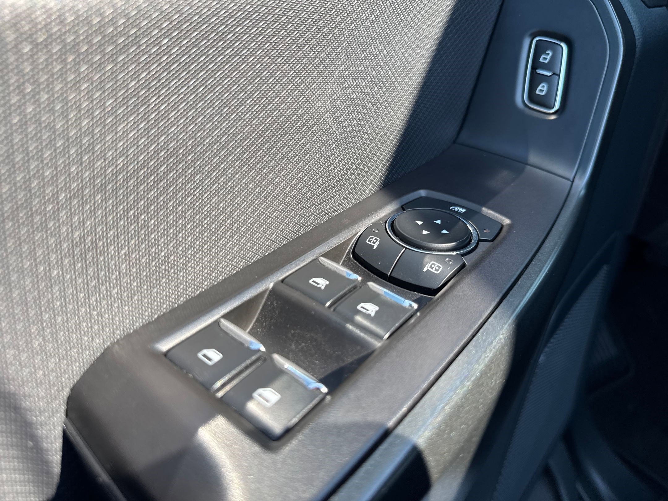 2023 Ford F-150 XL photo 12