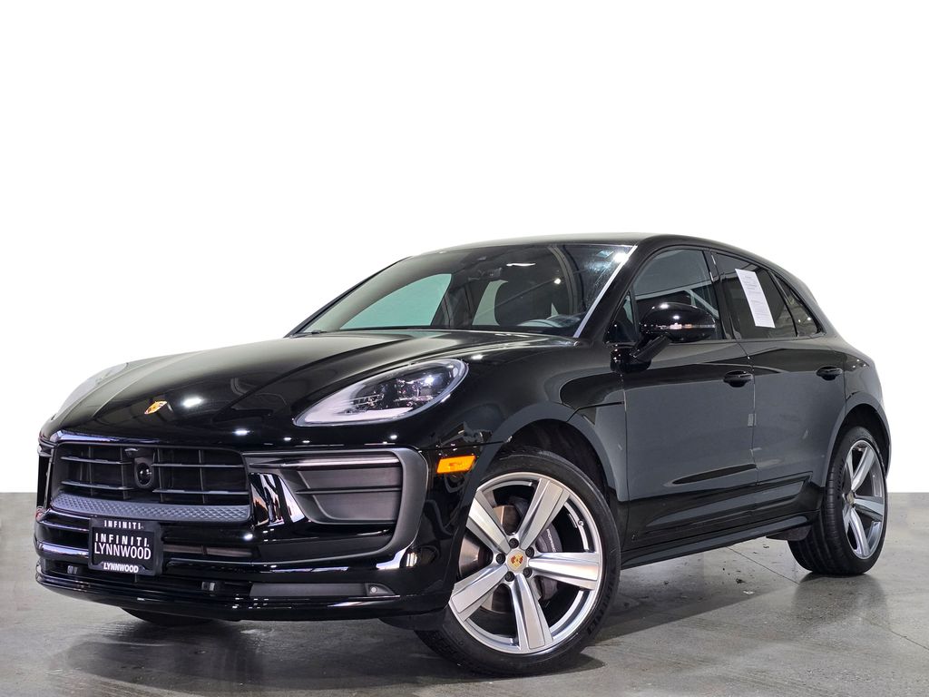 2024 Porsche Macan T