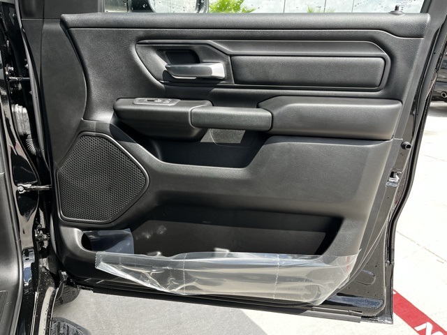 2025 Ram 1500 Tradesman photo 19