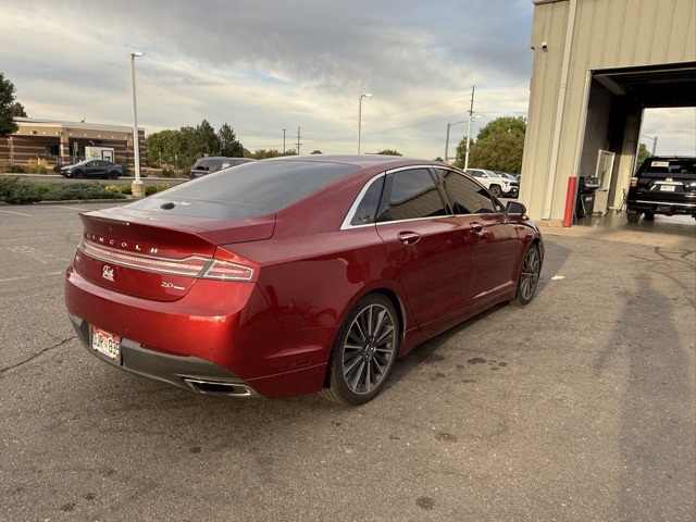 2016 Lincoln MKZ Base photo 3