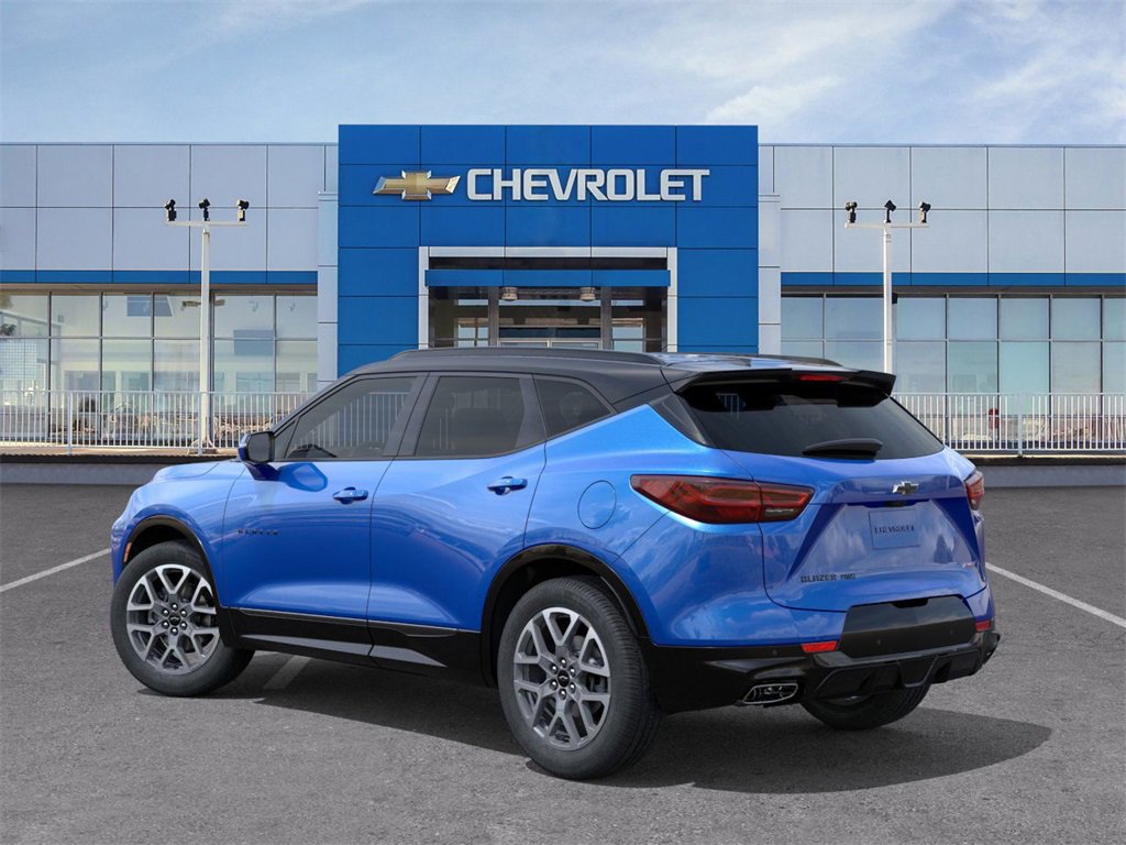 2025 Chevrolet Blazer RS photo 2