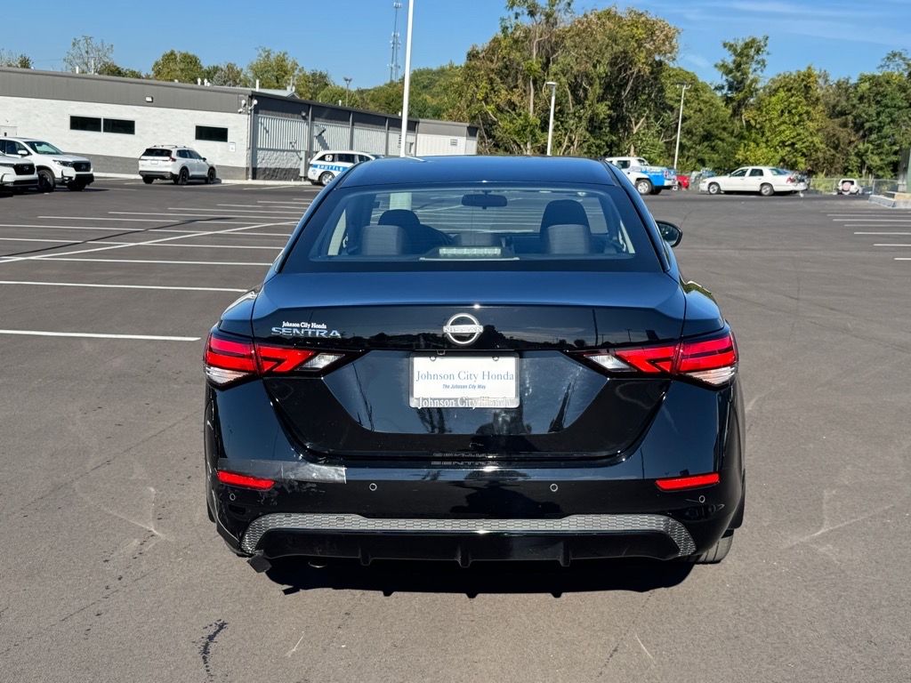 2024 Nissan Sentra S photo 4