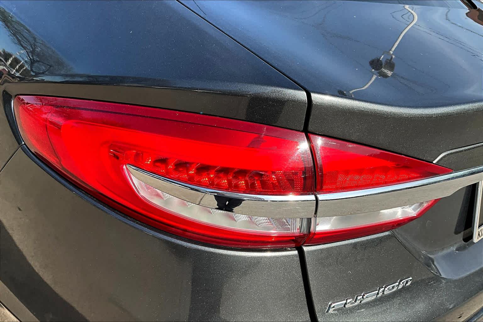 2018 Ford Fusion SE photo 25