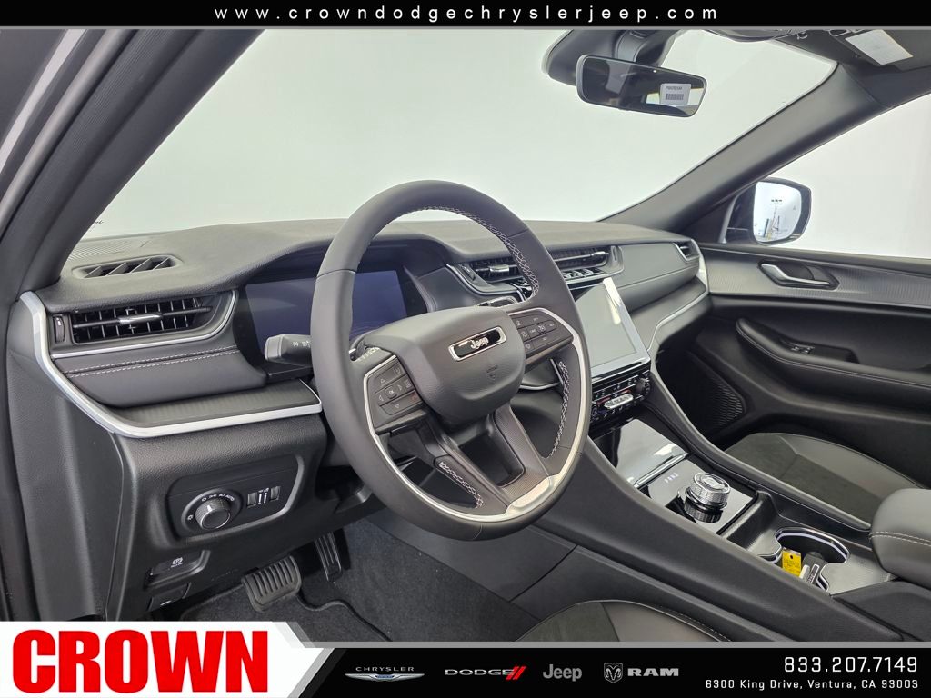 2025 Jeep Grand Cherokee Laredo Altitude photo 20