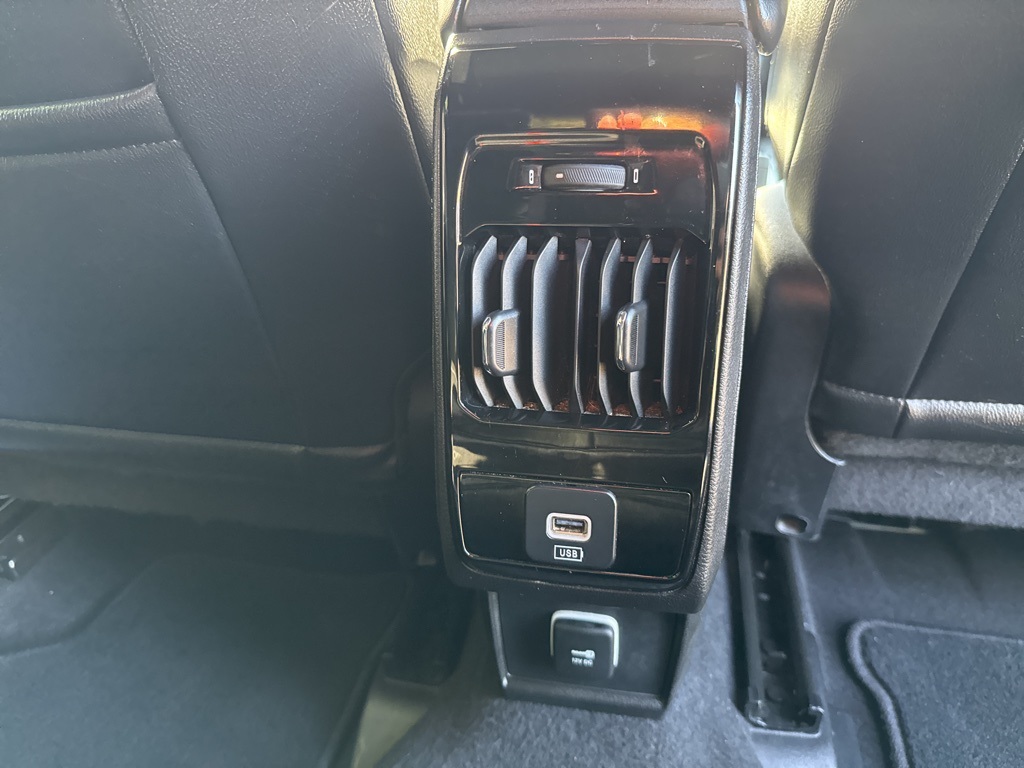 2024 Jeep Compass Latitude photo 28